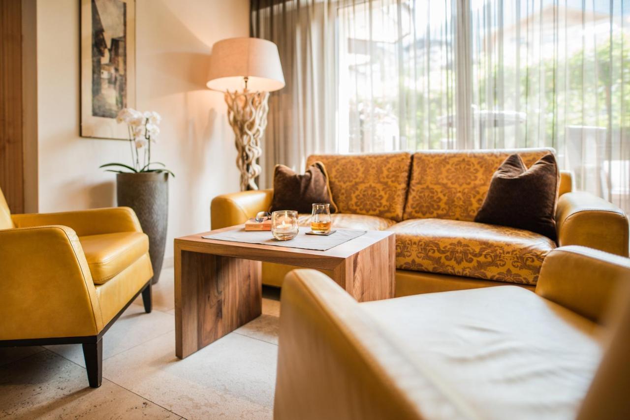 Hotel Resmairhof Schenna Exteriér fotografie